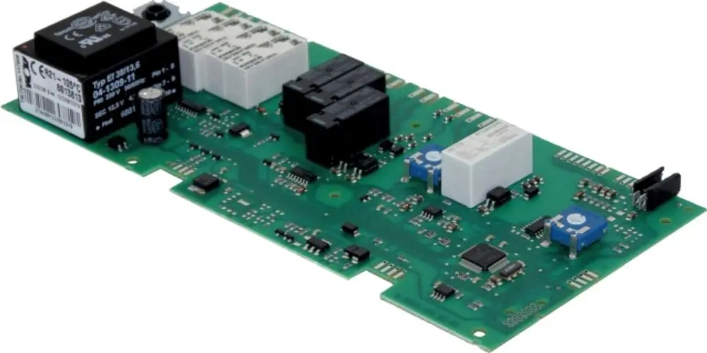 PCB mit mehreren Relais und elektronischen Bauteilen, hergestellt von Wolf. Zeigt Anschlussmöglichkeiten und integrierte Schaltkreise auf einer grünen Leiterplatte.